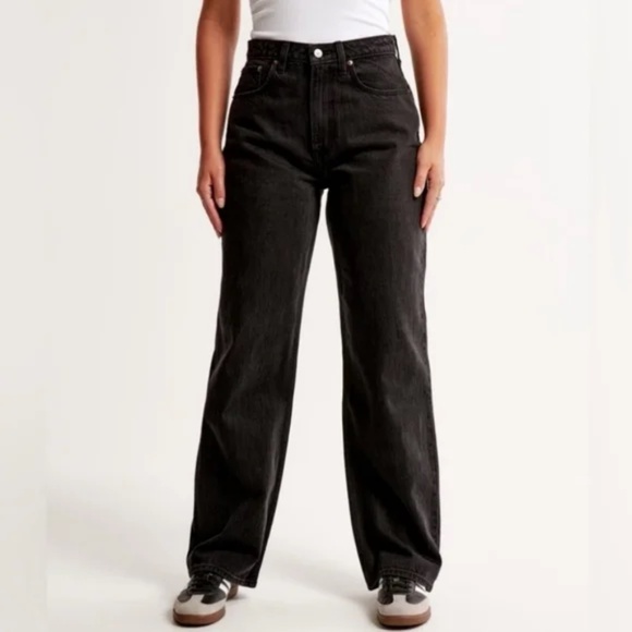 Abercrombie & Fitch The Loose High Rise Washed Black Jeans - Size 26S / 2S Curve - Picture 2 of 10